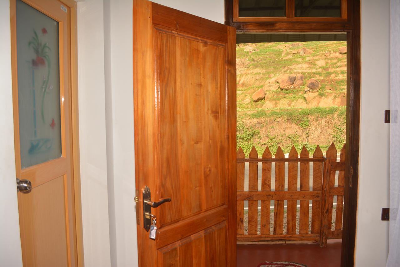 Ella River Face Inn المظهر الخارجي الصورة
