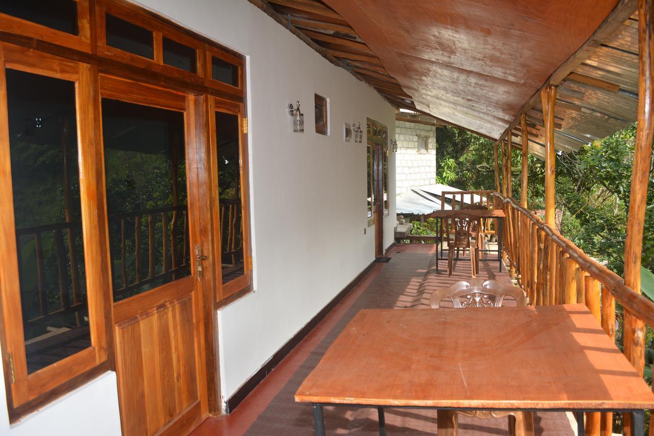 Ella River Face Inn المظهر الخارجي الصورة