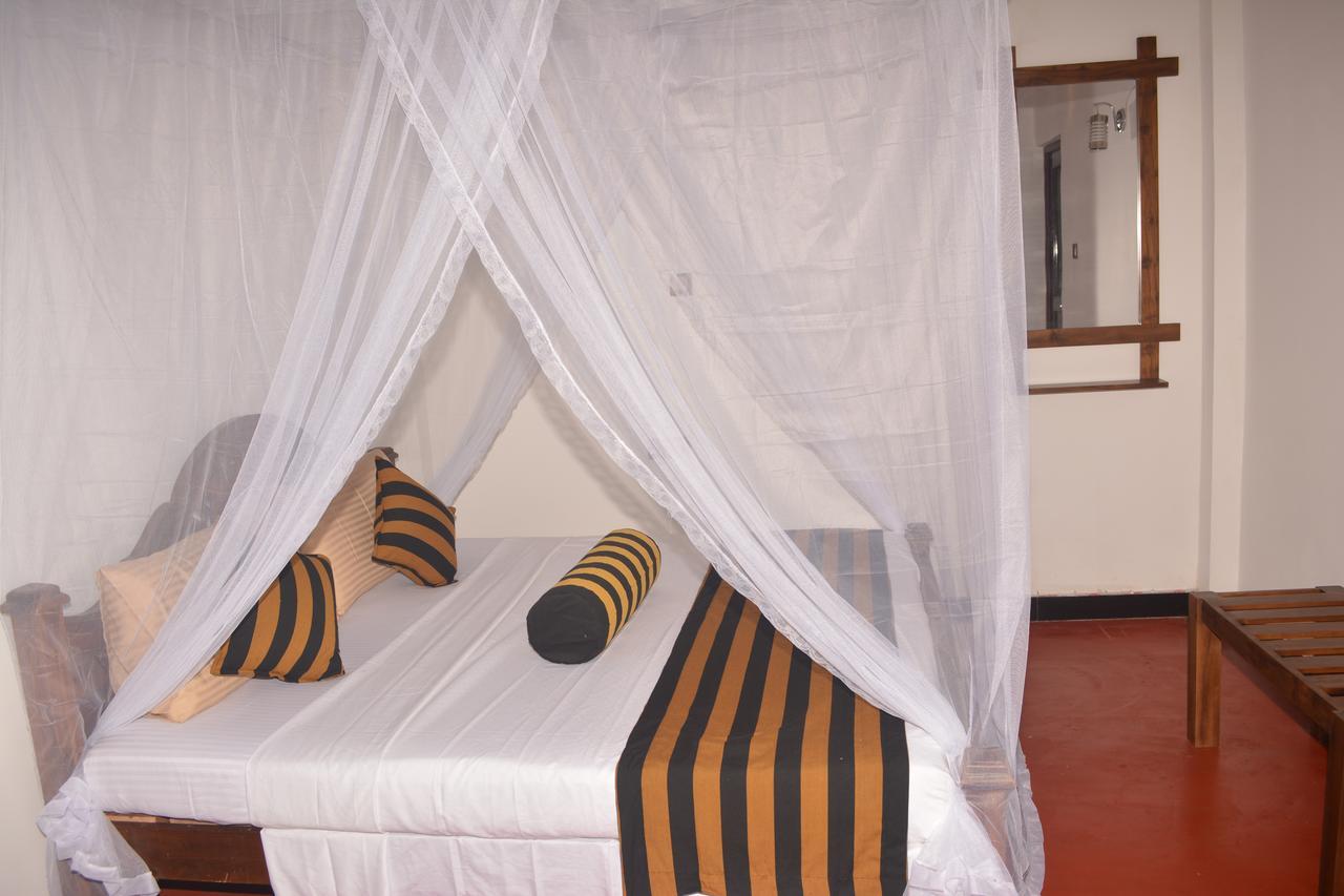 Ella River Face Inn المظهر الخارجي الصورة