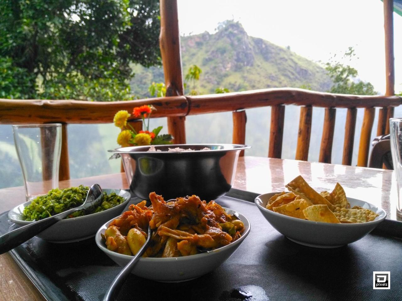 Ella River Face Inn المظهر الخارجي الصورة
